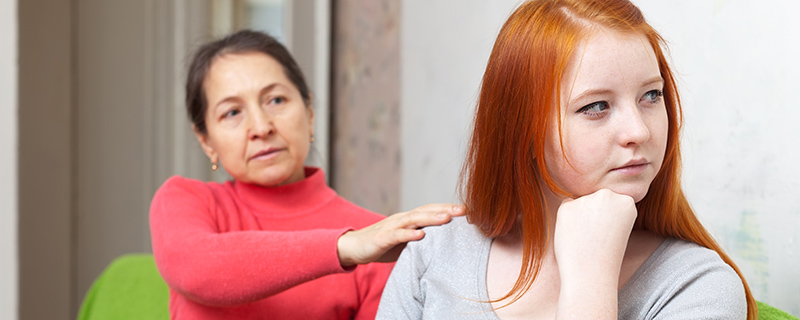 Mom with teenage daughter