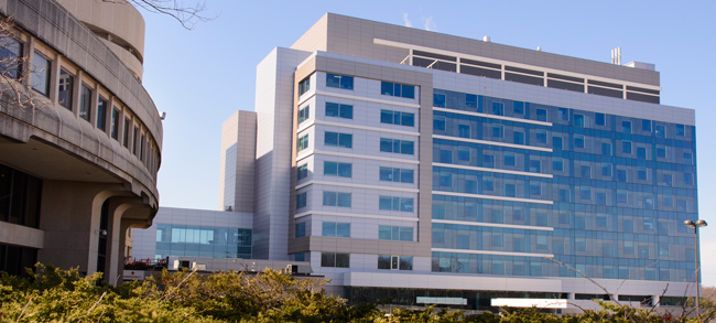Patient Tower and UConn Health entrance