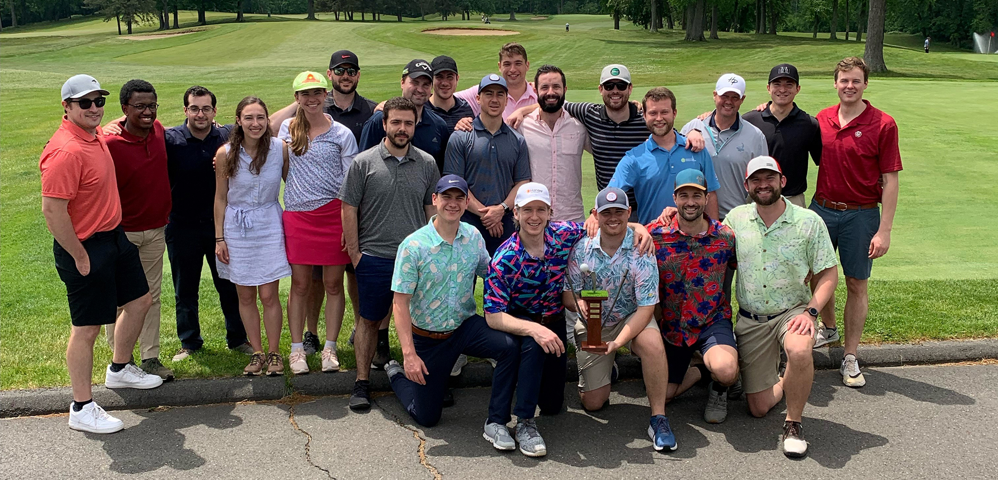 Group of Orthopaedic Surgery residents at a golf course