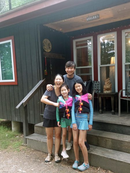 Minjun Kim and family