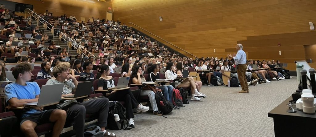 Lecture hall of public health 1001 class at UConn Storrs