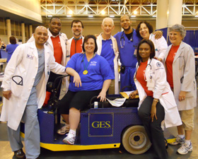 The UConn Team together with other volunteers.