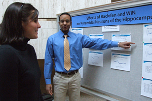 Medical student Tariq Lescouflair discusses his research findings.